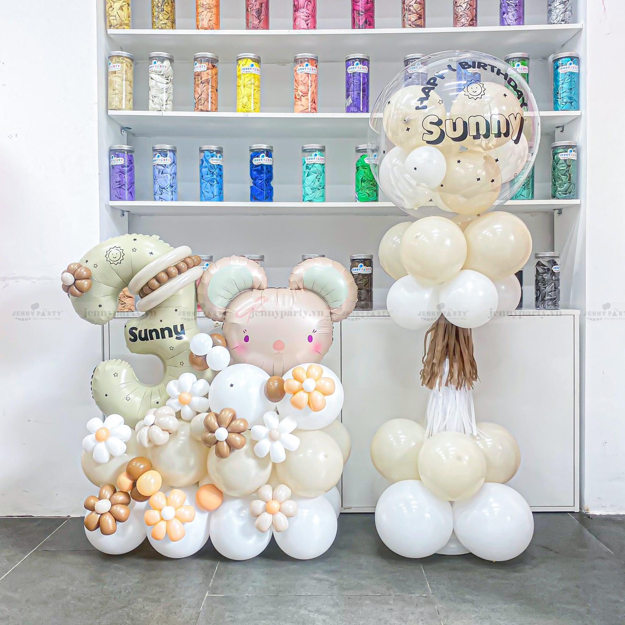 z5330896261748_4faad8488876ff0f60f2ecf668333e37 Bóng Jumbo & Bóng Tạo Hình