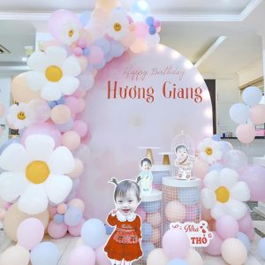 Dịch Vụ Trang Trí Bóng Bay Cho Bé Hương Giang 1 Tuổi
